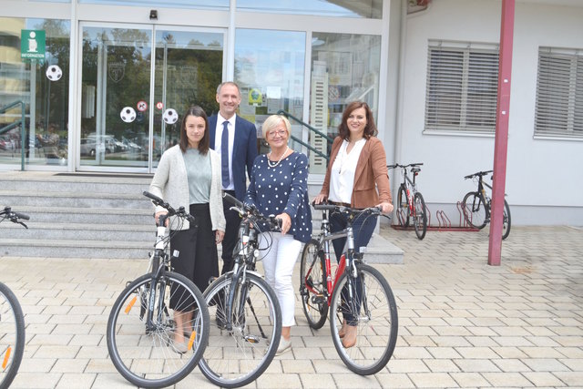 Setzen auf Mobilität in der Stadt: Bgm: Ingrid Salamon, LR Astrid Eisenkopf, Landesverkehrskoordinator Peter ZInggl und Meredith Glaser von der Universität Amsterdam