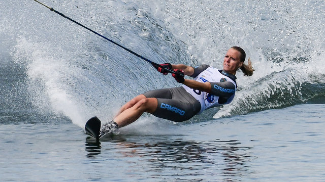 Bianca Schall holte sich bei der Wasserski-EM in Polen silber. | Foto: Peter Schrack