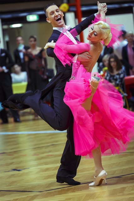 Thomas Reininger & Kristy Puusepp aus Wien gewannen wie im Vorjahr die Welser Walzer Konkurrenz | Foto: ©Hübner;