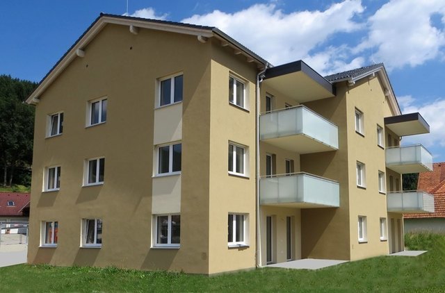 Stanz 239: Das neue Wohnhaus der Gemysag in Stanz. Es befindet sich rund 500 Meter westlich des Ortskerns der Gemeinde.