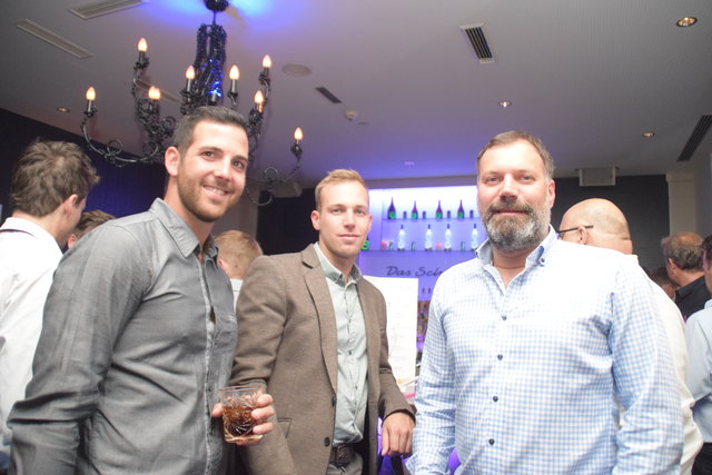 Von links: Matthias Fritz (Arch.büro Kraft:Werk Innsbruck), Michael Huber und Thomas Huber (Korsis Sports und Lifestyle Hotel, Zillertal)