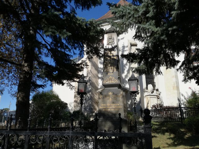 Die Kirche in Simmering steht auf einem Knochenberg - der Friedhof ist einer der ältesten der Stadt.