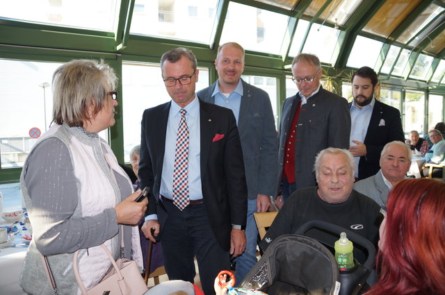 Norbert Hofer im Gespräch mit den Voitsbergern in den Stadtsälen