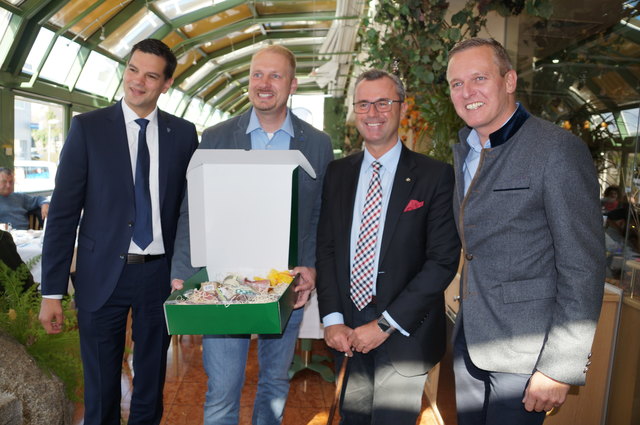 Hannes Amesbauer, Markus Leinfellner, Norbert Hofer und Mario Kunasek