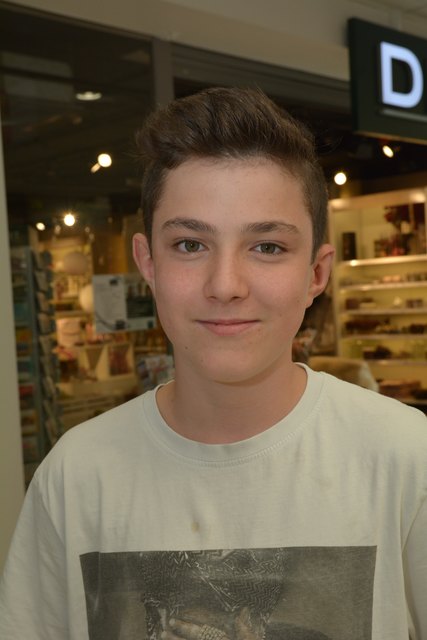 Ich finde das Ticket super weil ich durch den Verbund mit den Bussen kostengünstig jeden Ort in Tirol erreichen kann. | Foto: Jakob Hundsbichler, Imst