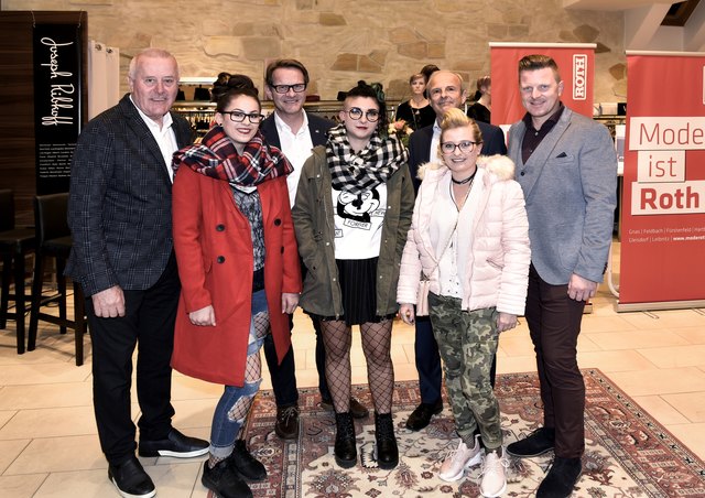 Ferdinand Roth, Rainer Rauch und Fritz Hehn freuten sich, auch Bgm. Marcus Martschitsch bei der Modeschau begrüßen zu können. | Foto: Zugschwert