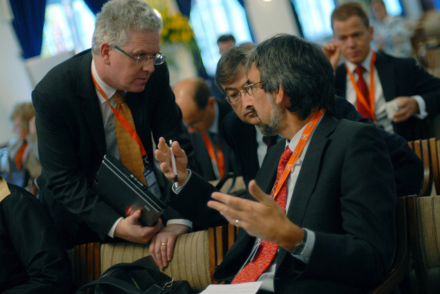 EHFG-Teilnehmer in eifriger Diskussion auf der Suche nach Lösungen für gute Gesundheitssysteme. | Foto: EHFG