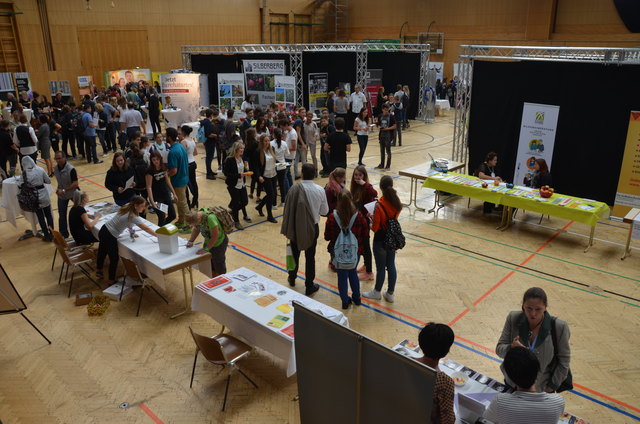 Bei der Bildungsmesse in Deutschlandsberg wird am 6. Oktober eine große Vielfalt an Ausstellern in der Koralmhalle geboten. | Foto: KK