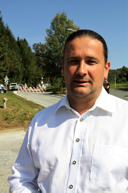 Bgm. Matthias Brunner, Thal: „Das Rückhaltebecken, das für ein 100-jährliches Hochwasserereignis gerüstet ist, ist im Fertigwerden. Jetzt gehen wir die Arbeiten an der Volksschule an“.