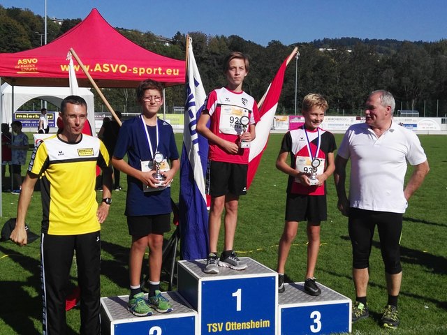Erfolgreiche Feldkirchen Schüler.