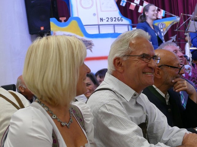 Bürgermeister Ernst Schüller feierte seinen 60er mit einem rauschenden Oktoberfest.