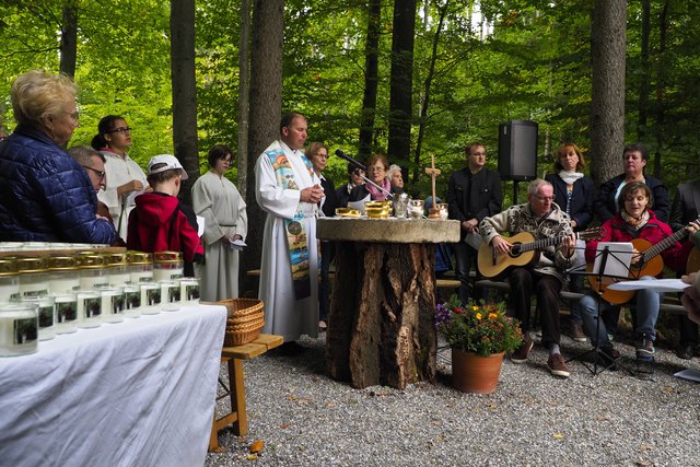 Pfarrer Anton Herk-Pickl bei der heiligen Messe | Foto: Karl Stockner
