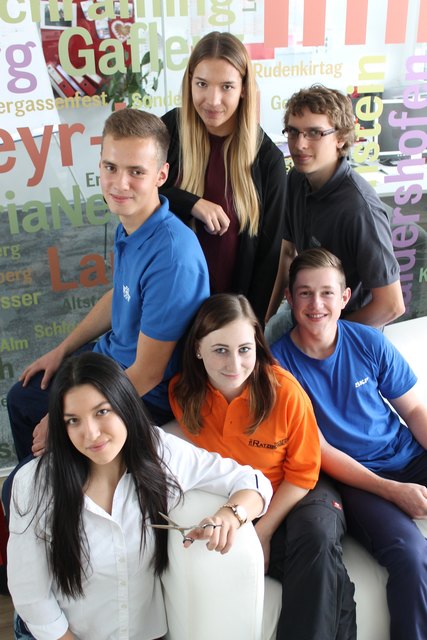 In der aktuellen Ausgabe der BezirksRundschau lesen Sie Berichte von Esther, Anna, Lena, Jonas, Michael und Florian.