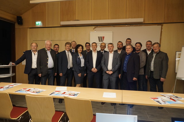 Im Haus der Begegnung in Bad Blumau fanden sich die Unternehmer zu einem intensiven Austausch ein. | Foto: WOCHE