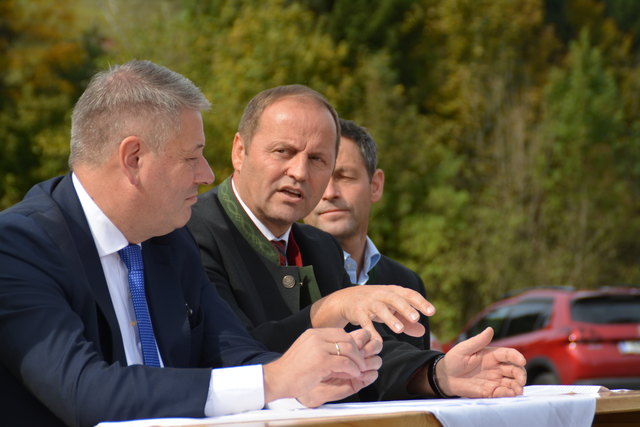 "Es wird ja nicht verkehrt sein, wenn wir nicht alles quer durch Europa transportieren", so Geisler.
