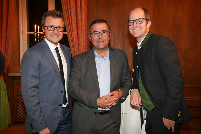 Christoph Bachleitner (Raiffeisen), Landwirtschaftskammer-Direktor Nikolaus Lienbacher und Christopher Losmann (Salzburg Airport) | Foto: Neumayr/Berger