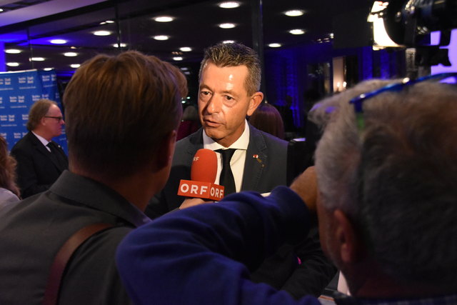 Michi Kretz, Geschäftsführer der Bezirksblätter Salzburg, im ORF-Interview. Der ORF ist Regionalitätspreis-Partner.
