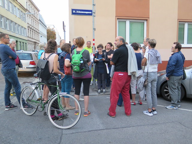 Auf "Stadtsafari" durchs Kreuzgassenviertel. | Foto: Foto: Stadtsafari/GBStern