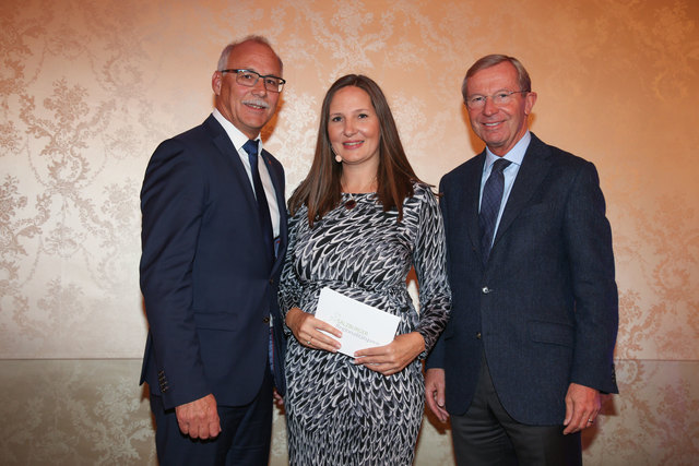 Gemeindebundpräsident Günther Mitterer, LH Wilfried Haslauer und BB-Salzburg Chefredakteurin Stefanie Schenker | Foto: Neumayr/Berger