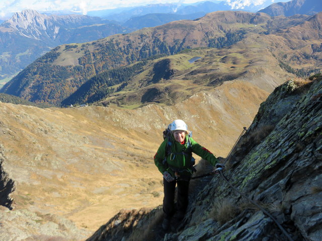 Sonja freut sich schon auf den Gipfel am Hohen Trieb...vom kleinen Trieb sind es ca 45 Minuten am Klettersteig
