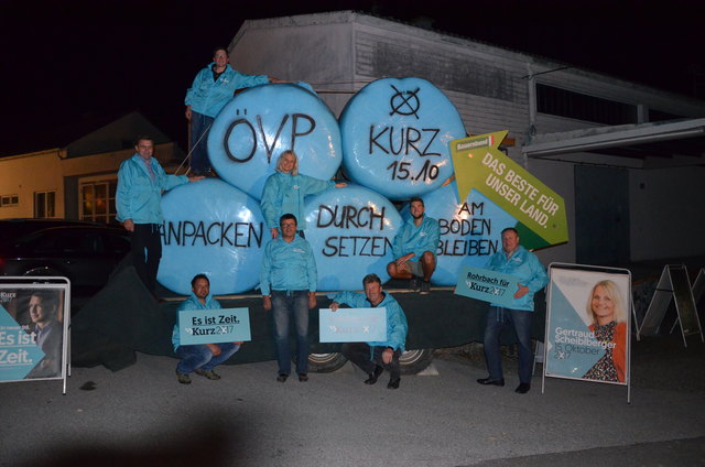 ÖVP-Team Hofkirchen rund um GPO Vbgm. Manfred Stallinger und Bgm. Martin Raab. | Foto: Foto: OÖVP