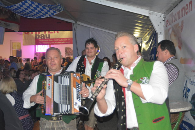 Die Edlseer sorgten für Stimmung beim Oktoberfest.