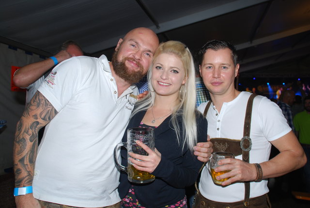 Gerhard Beer mit Freunden
