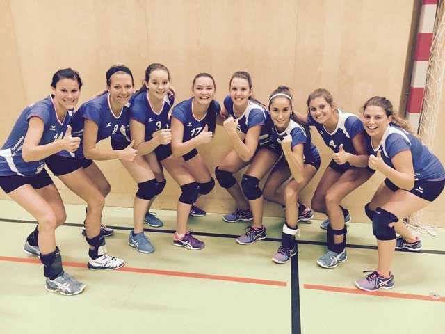 Das Team der 1. Klasse jubelt über zwei Siege zum Auftakt in die neue Saison.