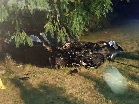 Am Fahrzeug des Unfalllenkers entstand Totalschaden.