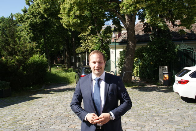 ÖVP-Politiker Daniel Resch (33) ist derzeit Bezirksvorsteher-Stellvertreter in Döbling. | Foto: bz