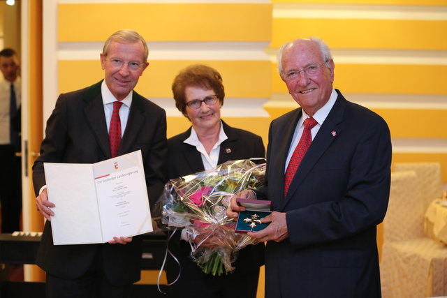 Landeshauptmann Wilfried Haslauer, Hanna Leiner und Günther Leiner. | Foto: LMZ