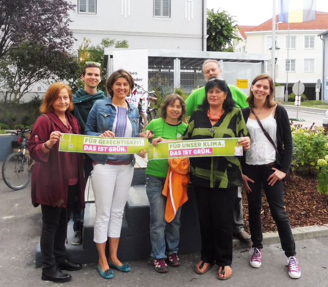 Dorota Krzywicka-Kaindel, GR Florian Ladenstein, NR-Kandidatin Elisabeth Götze, Dagmar Lamers, GR Gottfried Lamers, GR Fritzi Weiss und Miriam Üblacker﻿ | Foto: Grüne Liste Gablitz