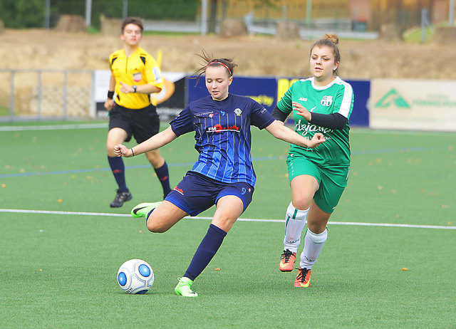 Lena Zmugg (l.) war die treibende Kraft im Spiel der DSC Ladies gegen Mitterdorf/Raab. | Foto: Franz Krainer