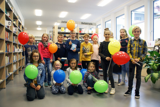Die Gewinner der Aktion in der Spittaler Stadtbücherei | Foto: KK/eggspress