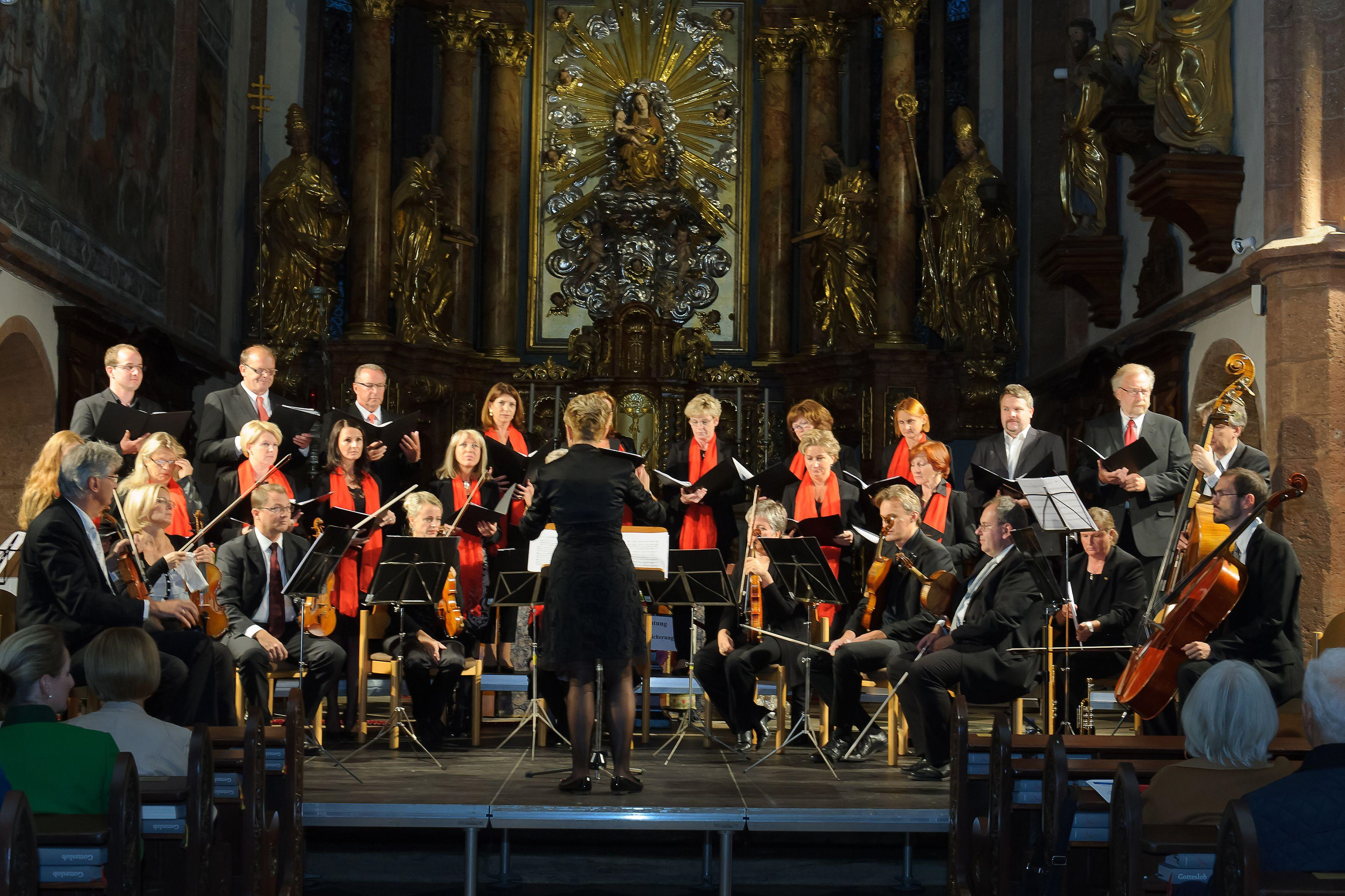 Die Kantorei Maria Saal unter der Leitung von Ingrid Klogger erklingt bei "Dome in Concert"