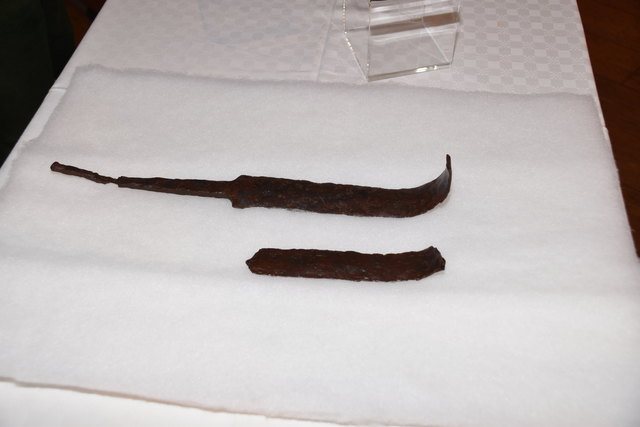 Das entdeckte Langschwert.