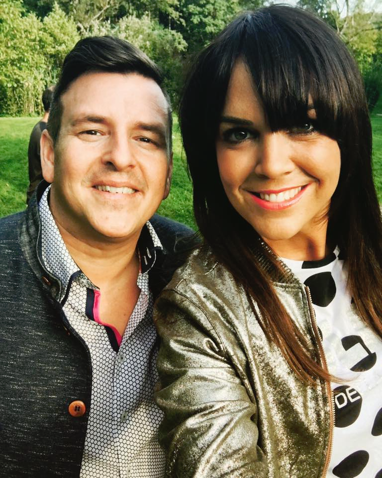 Selfie beim Dreh: Martina Reuter mit Marc Pircher.