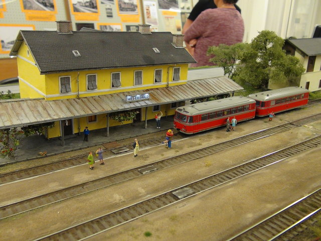 Die Sulmtalbahn fährt noch immer, allerdings heute vor allem als Modellbahn der Freunde der Sulmtalbahn im ehemaligen Spar-Markt Spari im Zentrum von Gleinstätten.