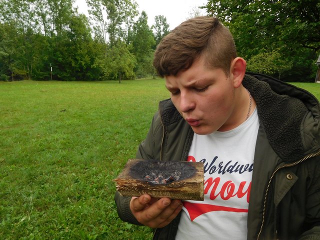 Jugendliche können am Freitag, 10. November, ab 14 Uhr bei einem Workshop am Unterkagererhof die alte Kulturtechnik des Glutbrennens erlernen und eine eigene Schüssel  brennen. | Foto: önj FAB Haslach