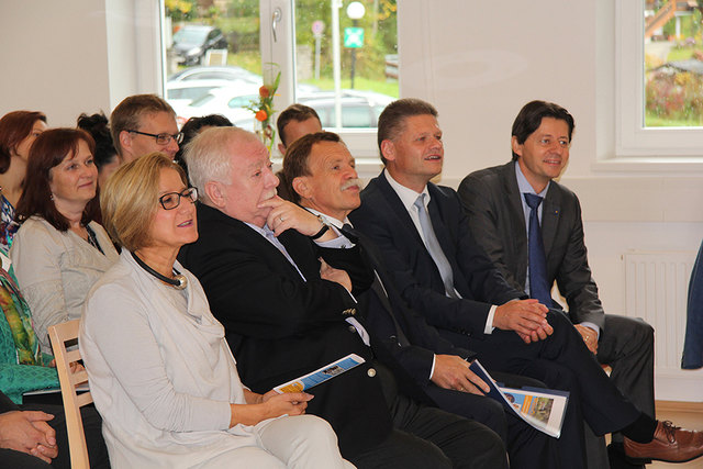 Zehn Jahre WasserCluster Lunz: Zahlreiche Ehrengäste fanden sich in der Forschungseinrichtung ein, um zu gratulieren. | Foto: WasserCluster Lunz