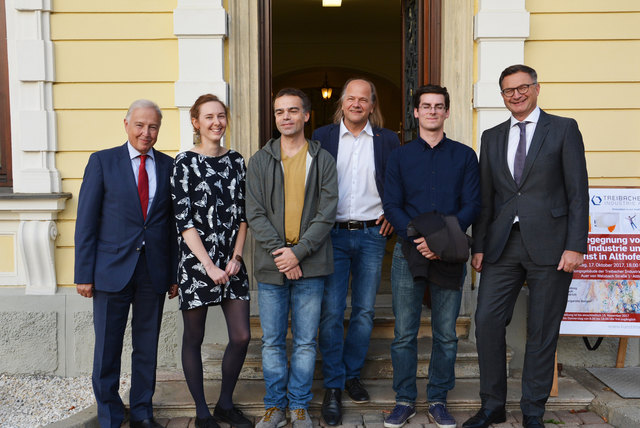 TIAG Vorstand Alexander Bouvier, die Künstler Martina Margarete Berger, Matthias Buch, Ulrich Plieschnig, Lorenz Friedrich und TIAG Vorstand Rainer Schmidtmayer