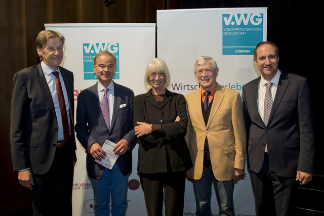 Unter den interessierten Zuhörern (v.l.n.r.): Vorstandsdirektor Mag. Dieter Kraßnitzer (BKS Bank), KR DI Edgar Jermendy (Vorsitzender VGK), Referentin Erika Pluhar, DI Franz Ebner (Fachgruppe Ingenieurbüros) und Ing. Mag. Herwig Draxler (Geschäftsführer VGK).