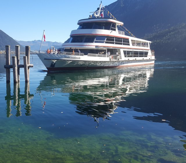 Schiff Stadt Innsbruck - Großbild ansehen.