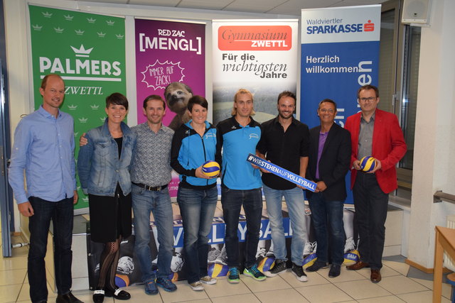 Trainer, Sponsoren und Lehrer präsentierten den neuen Schwerpunkt am Gymnasium Zwettl.
