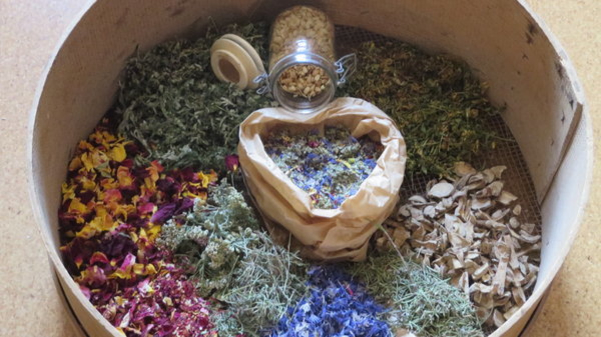 Räuchern mit heimischen Kräutern Tennengau