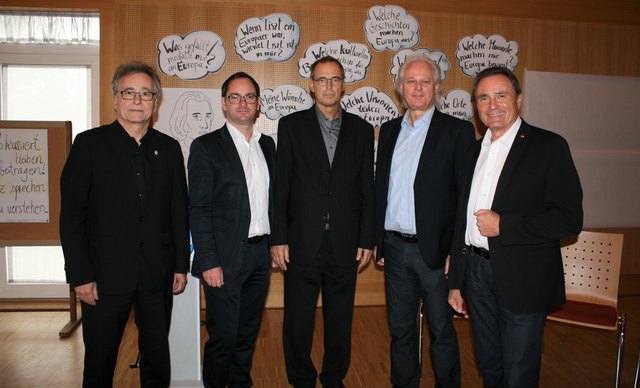Mag. Manfred Fuchs, Präsident des Franz Liszt Vereins Raiding, Bürgermeister Dipl. Ing. (FH) Markus Landauer, Hannes Tretter, Leiter des Forums, Johannes Kutrowatz, Intendant des Liszt Festivals Raiding und Kulturlandesrat Helmut Bieler.