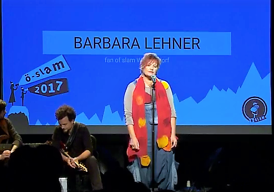 Auftritt beim Slam Finale im Wiener WUK: Barbara Lehner.