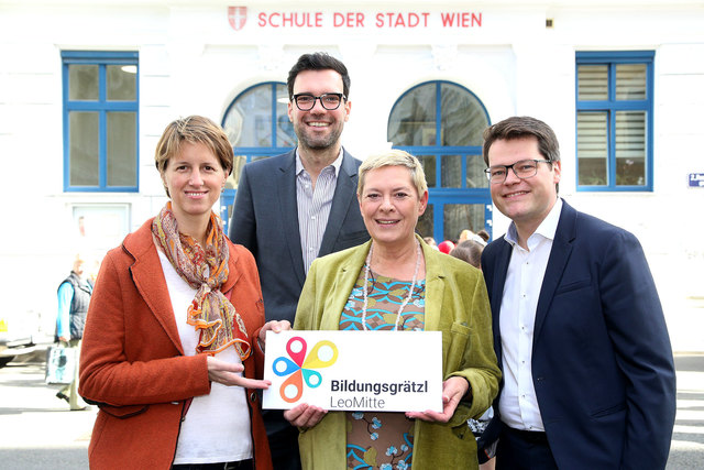 Astrid Rompolt, Heinrich Himmer, Uschi Lichtenegger und Jürgen Czernohorsky präsentieren "LeoMitte". (v.l.n.r.) | Foto: Votava