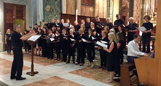 Der Domchor Innsbruck wird am 3. November mit Mozarts Requiem im Dom konzertieren.