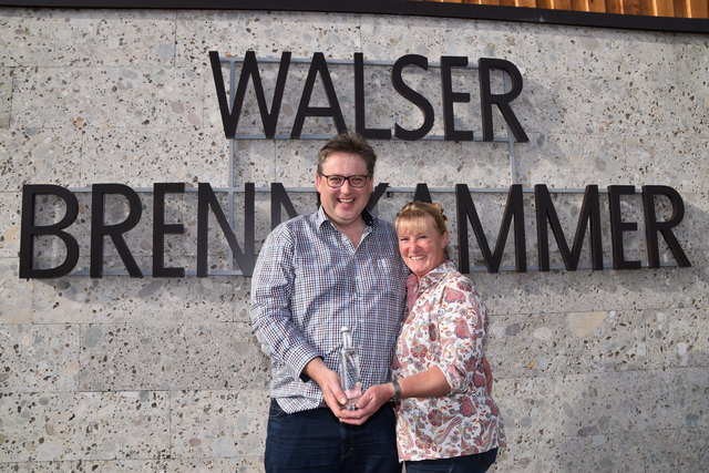 Edelbrandsommelier Matthias Seidl mit seiner Frau Marianne.